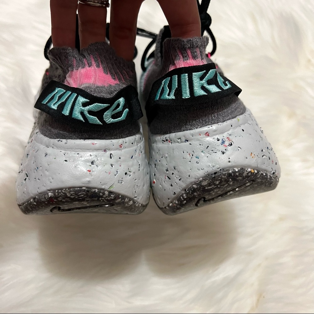 Nike • Space Hippie 04 - Picture 10 of 13